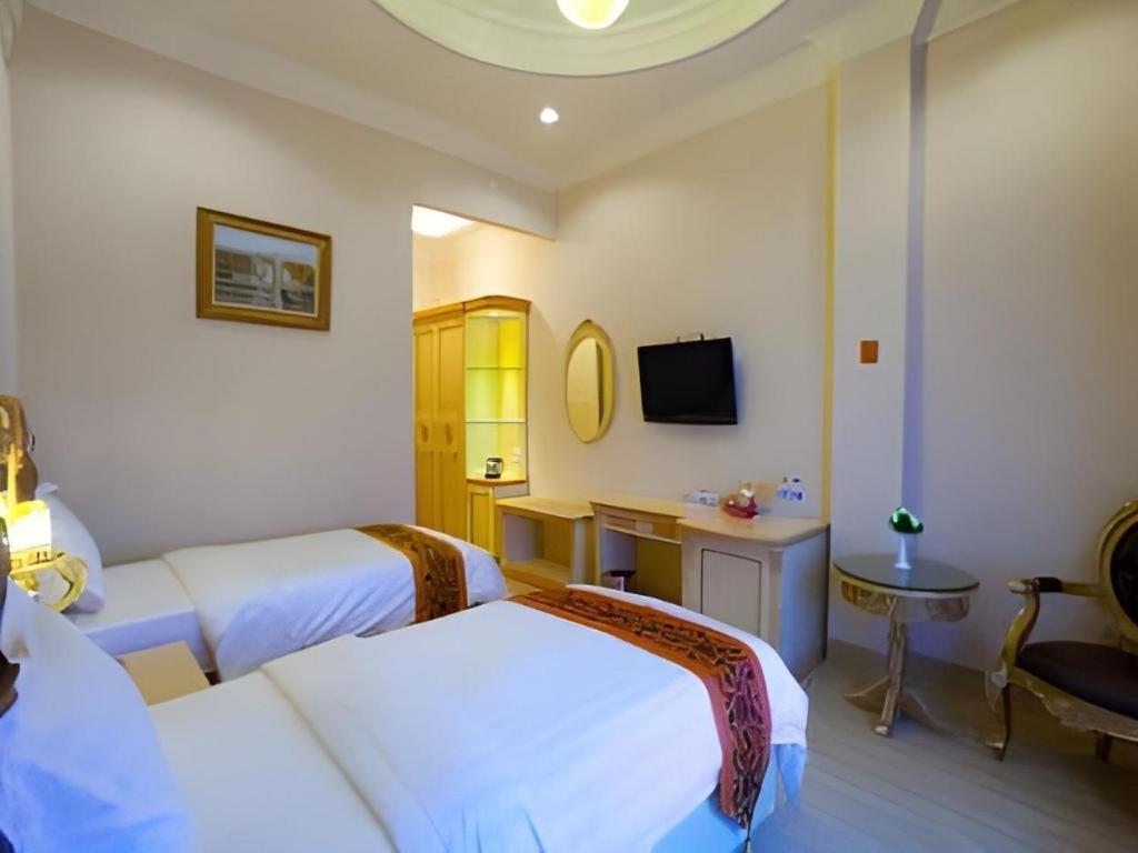 Hotel Grand Town Makassar Extérieur photo