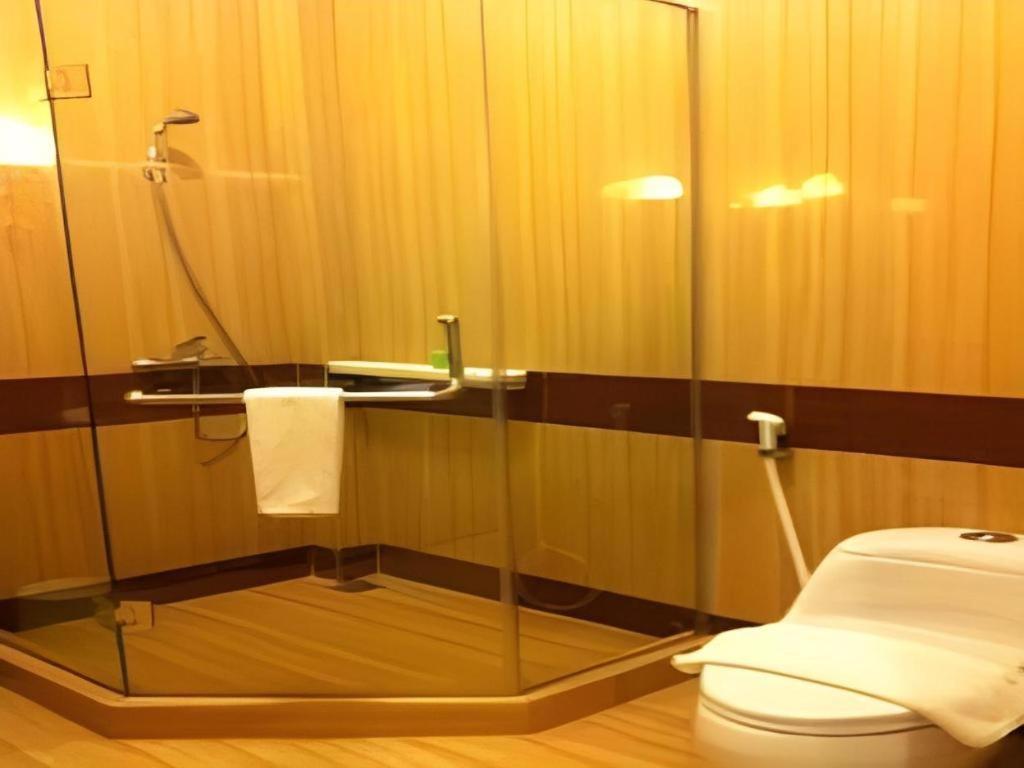 Hotel Grand Town Makassar Extérieur photo
