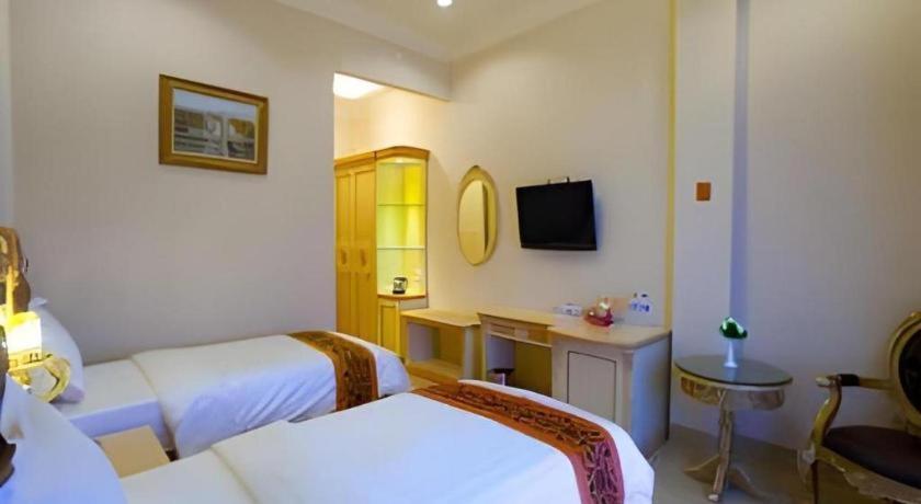 Hotel Grand Town Makassar Extérieur photo